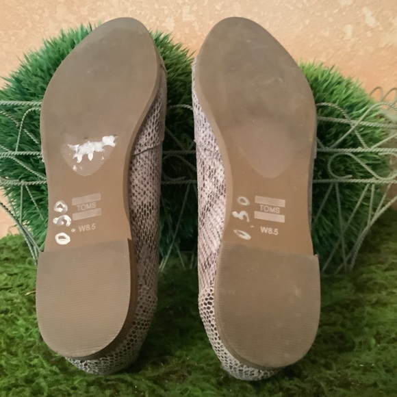 Toms Julie suede snakeskin print slip on flats size 8.5 - Picture 8 of 11